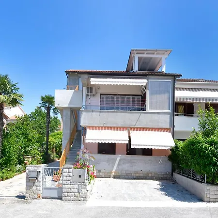 Apartment New Bibaj - 350m Strand, Beach,