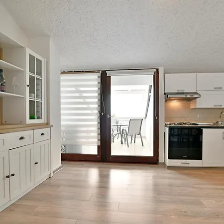 Apartment New Bibaj - 350m Strand, Beach, *