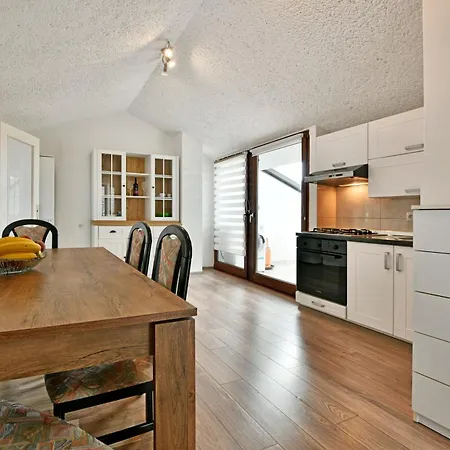 Apartment New Bibaj - 350m Strand, Beach, *