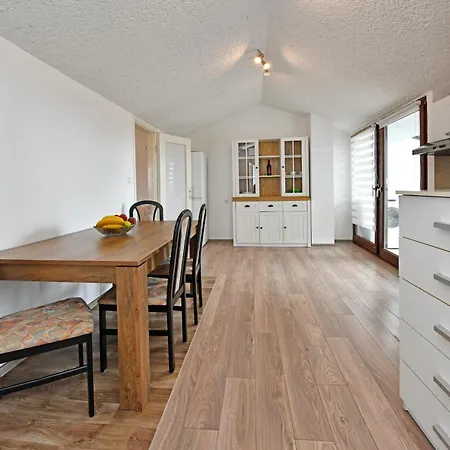 Apartment New Bibaj - 350m Strand, Beach,