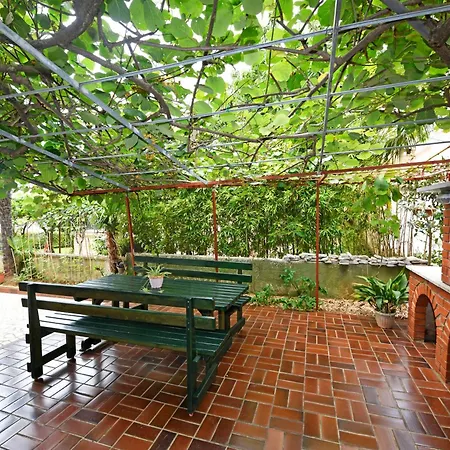 Apartment New Bibaj - 350m Strand, Beach,