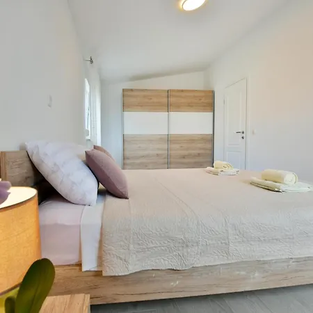 Apartment New Bibaj - 350m Strand, Beach, Porec
